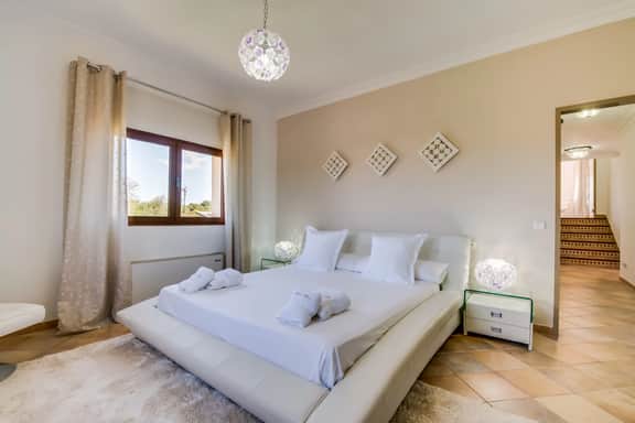 Elegant Mallorcan Escape With Private Jacuzzi - Image 3