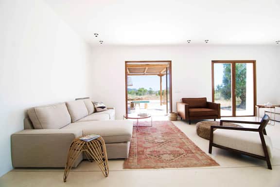 Peaceful Garden Retreat With Swimming Pool - Image 5