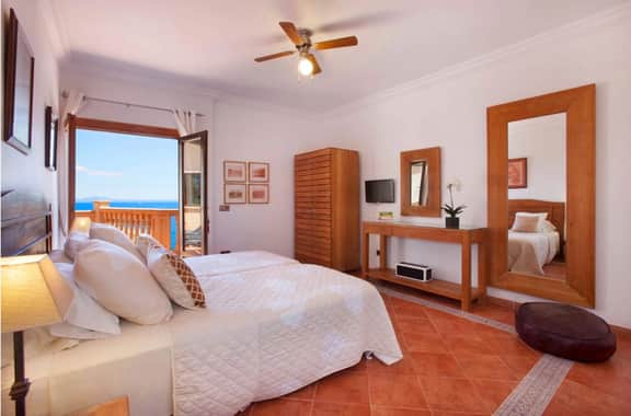 Mediterranean Villa With Panoramic Sea Views - Image 3