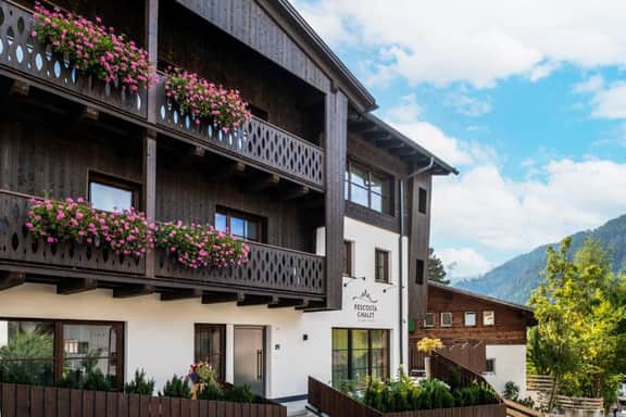 Luxury Dolomites Chalet with Private Spa - Image 2