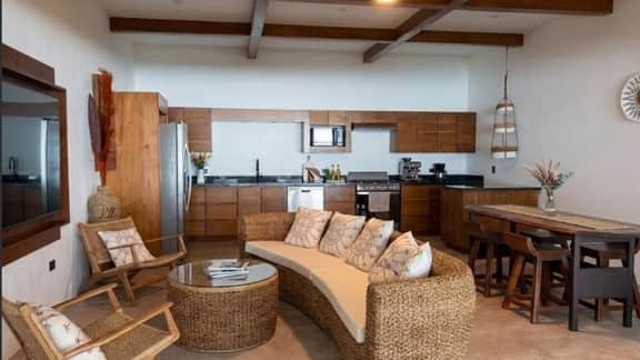Ocean Views From Your Jungle Hideaway - Image 2