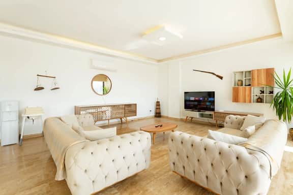 Secluded Villa With Heated Private Pool - Image 5