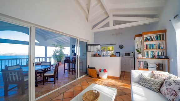 Tropical Villa With Private Swimming Pool - Image 2