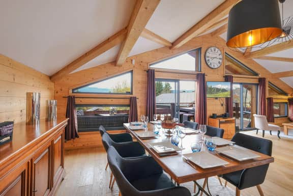Alpine Family Chalet Near Ski Lifts - Image 5