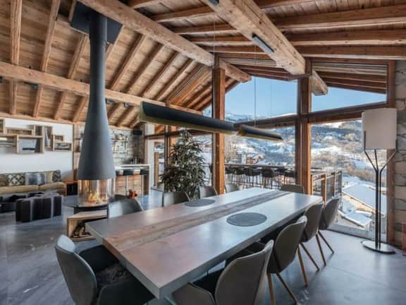 Spacious French Alps Chalet With Six En-Suite Bedr - Image 4