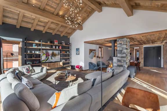 Panoramic Mountain apartment With stunning view - Image 3