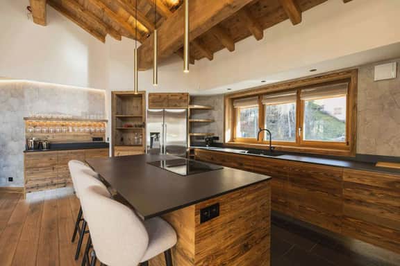 Alpine Chalet With Hot Tub And Terrace - Image 5