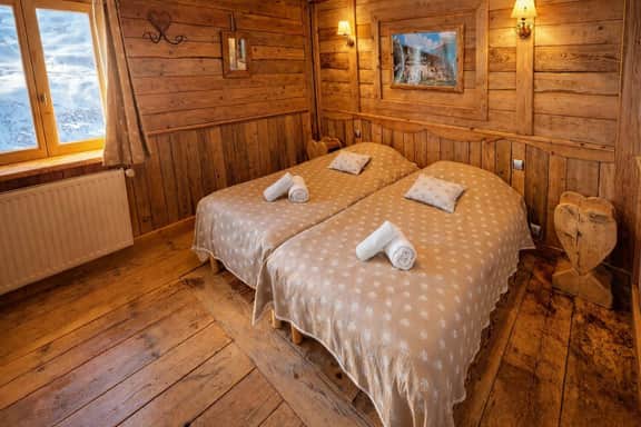 Ski Slope Side Chalet With Sauna - Image 3