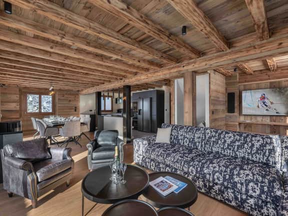 Alpine Escape With Sauna and Balconies - Image 2