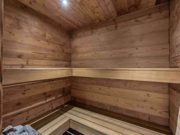 Alpine Escape With Sauna and Balconies - Image 4