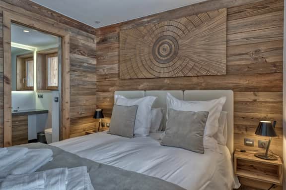 Luxury Alpine Chalet With Private Wellness - Image 3