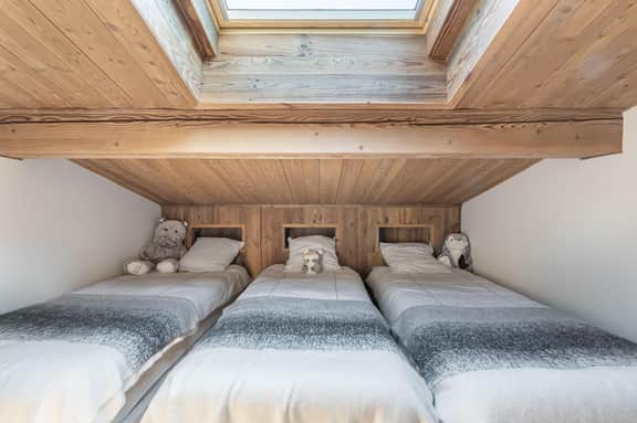 Elegant Megève Chalet Near Ski Lifts - Image 3