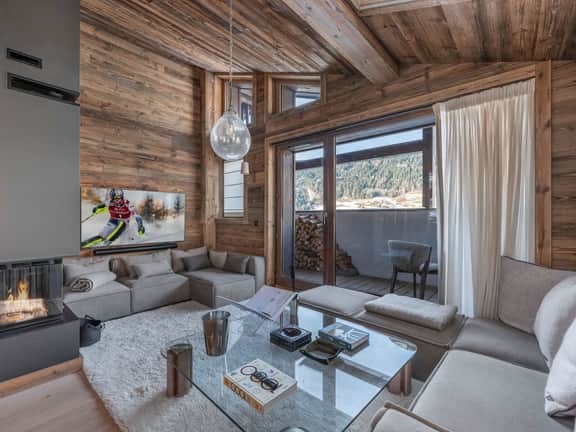Spacious Alpine Apartment With Pool Sauna - Image 2