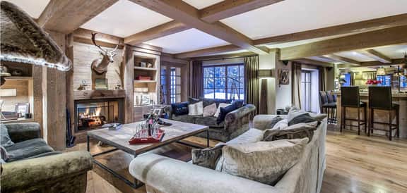 Alpine Luxury With Pool and Cinema - Image 2