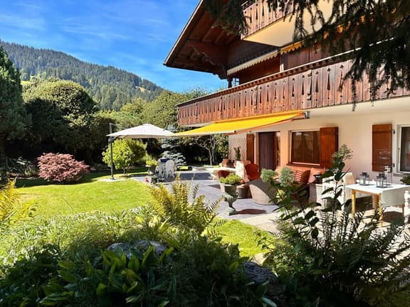 3 BR Classic Chalet in Gstaad By Smiling House