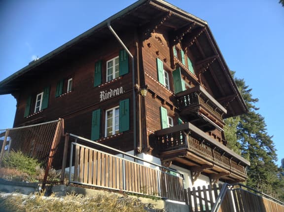 Happy Sunshine Chalet In The Heart Of Gstaad