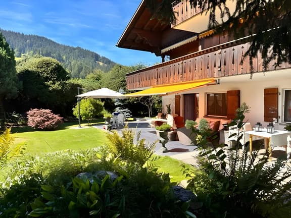 3 BR Classic Chalet in Gstaad By Smiling House