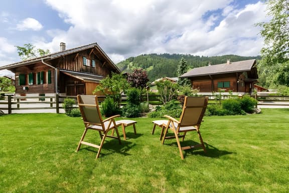 Exclusive Apartment near Promenade Gstaad Center