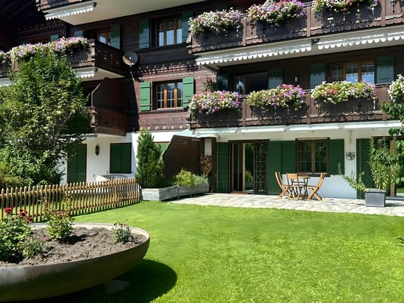 Park Hotel Residence Luxurious Garden Apartment
