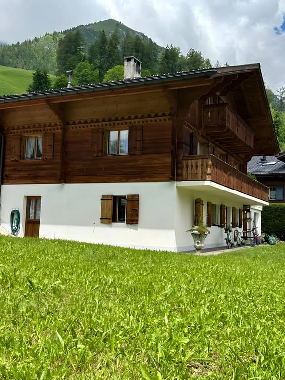 Enchanting 4BR Chalet Nestled in the Heart of a Pristine Apine Landscape
