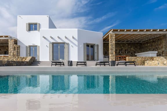Stylish Mykonos Villa With Private Pool