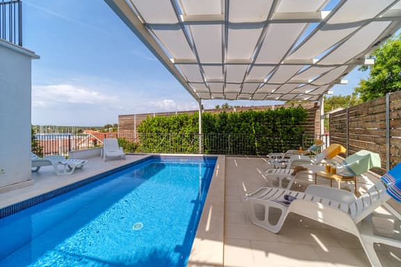 Modern Seaside Villa in Milna with Heated Pool