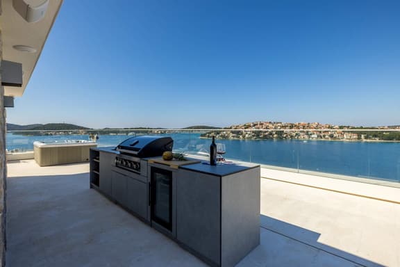 Villa Olive Vista 2