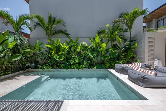 Luxury Bali Villa With Garden Views