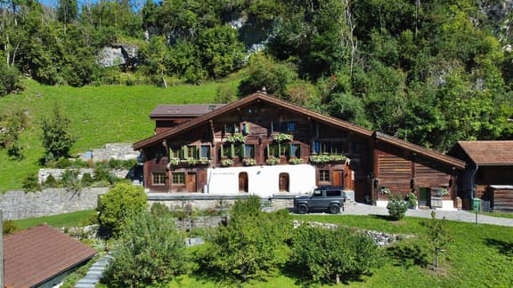 Heritage Peaks Mountain Chalet - Image 1