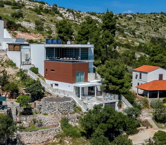 Peaceful Villa Surrounded By Pine Trees - Image 1