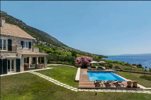 Beautiful Villa Overlooking Adriatic And Hvar - Image 1