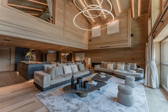 Contemporary Apartment Steps From Slopes - Image 1