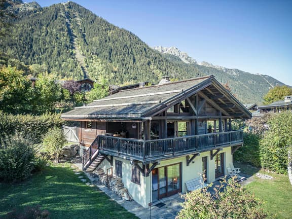 Rustic Chalet Near Chamonix Town Center - Image 1