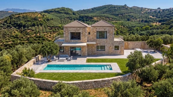 Peaceful Retreat With Breathtaking Cretan Views - Image 1