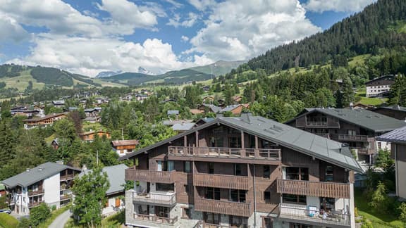 Welcoming Alpine Apartment Near Megève Center - Image 1