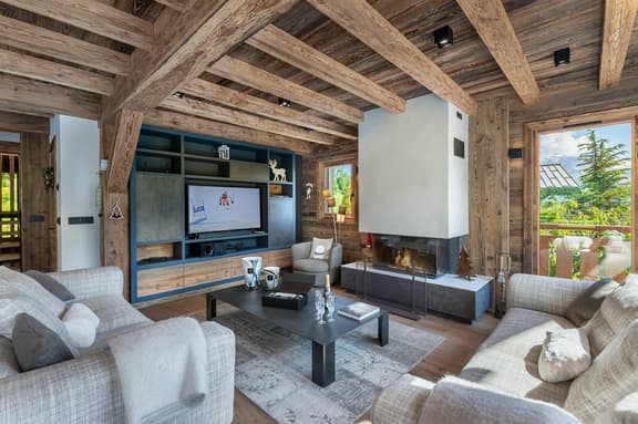 Beautiful Megève Chalet With Mountain Views - Image 1