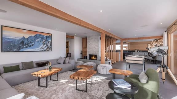 Stunning Montblanc Chalet Near Ski Slopes - Image 1
