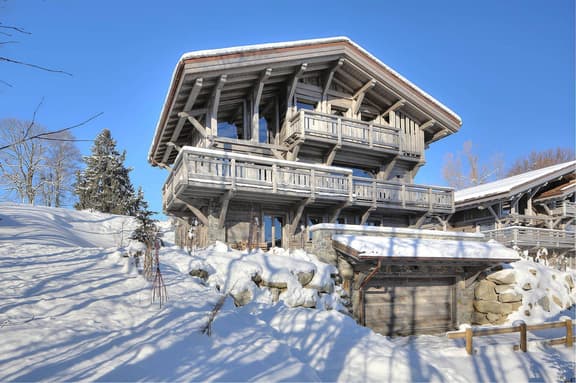 Serene Alpine Chalet With Cinema Room - Image 1