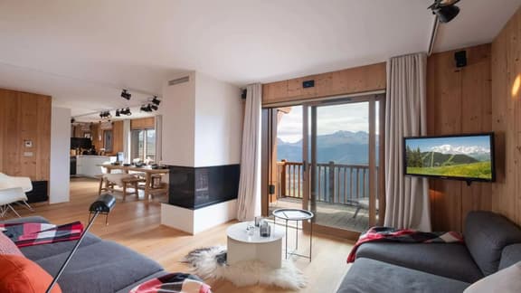Alpine Duplex for Six Near Skiing - Image 1