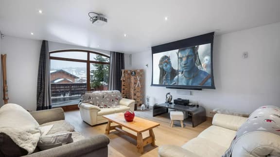 Spacious Mountain Loft With Wellness Amenities - Image 1