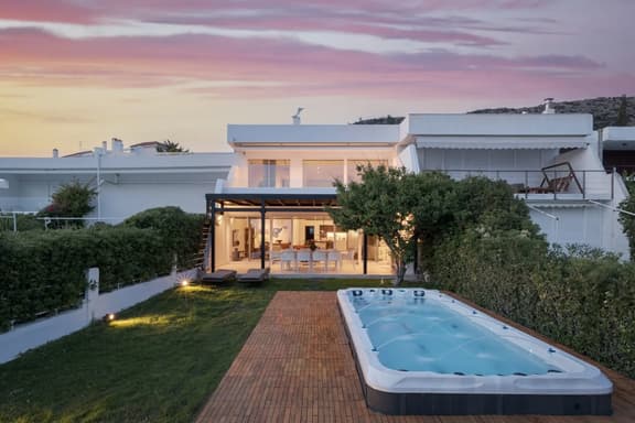 Luxury Villa with Sea Views and Private Jacuzzi - Image 1
