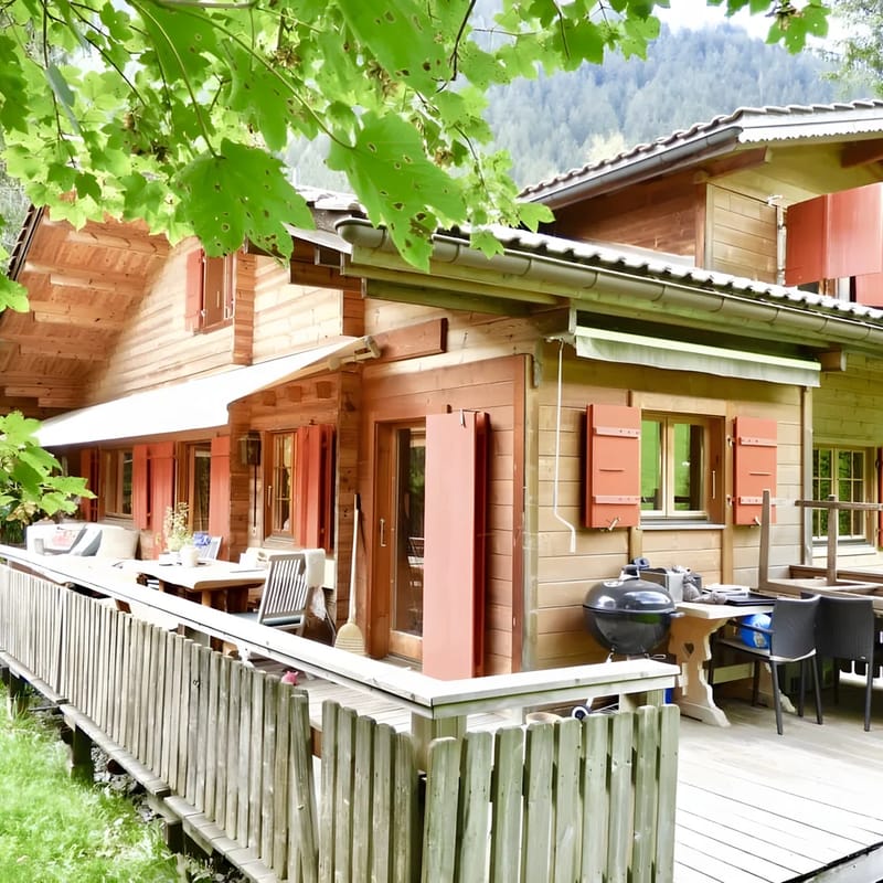 Exclusive, Charming 4 Bedroom Chalet near Gstaad