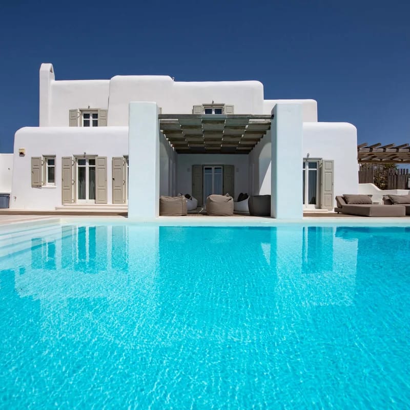 Seaside Villa With Outdoor Jacuzzi